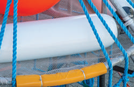 Top-net and float for personnel baskets